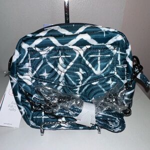 Lug Swing Diamond Navy NWT